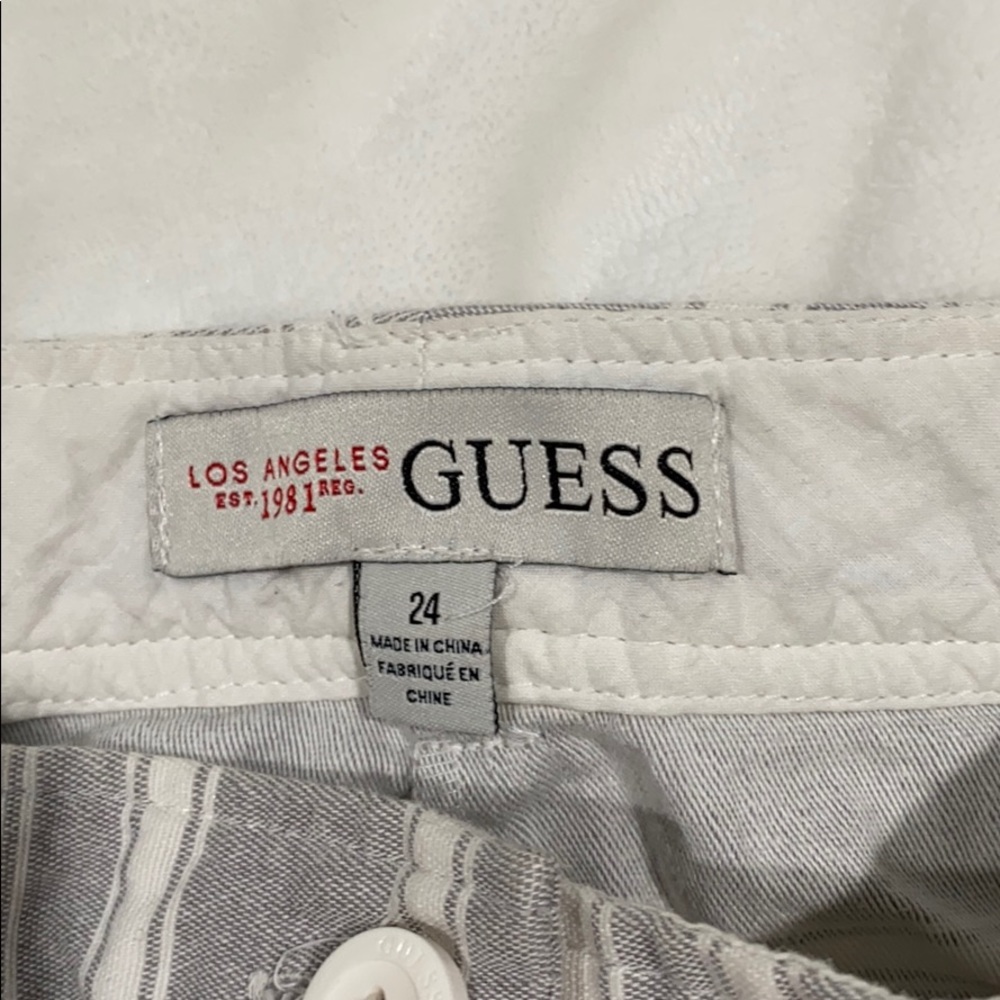 GUESS SHORTS - Picture 2 of 2
